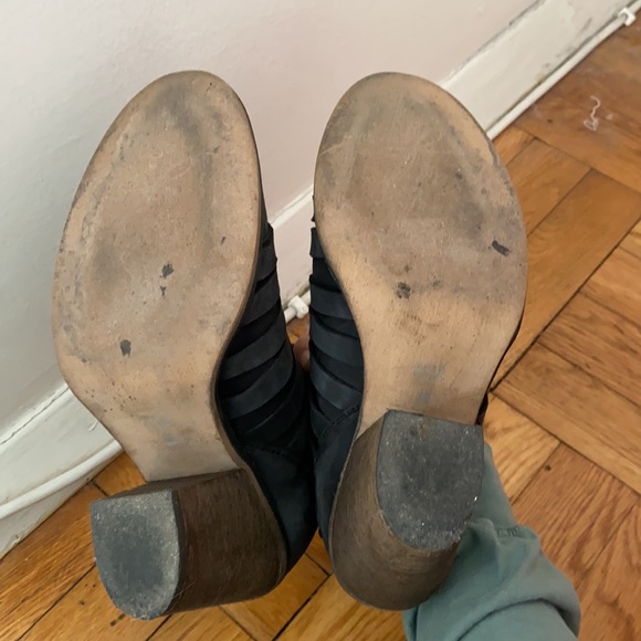 Free People Size 7 Distressed Black Leather Booties - Picture 5 of 6